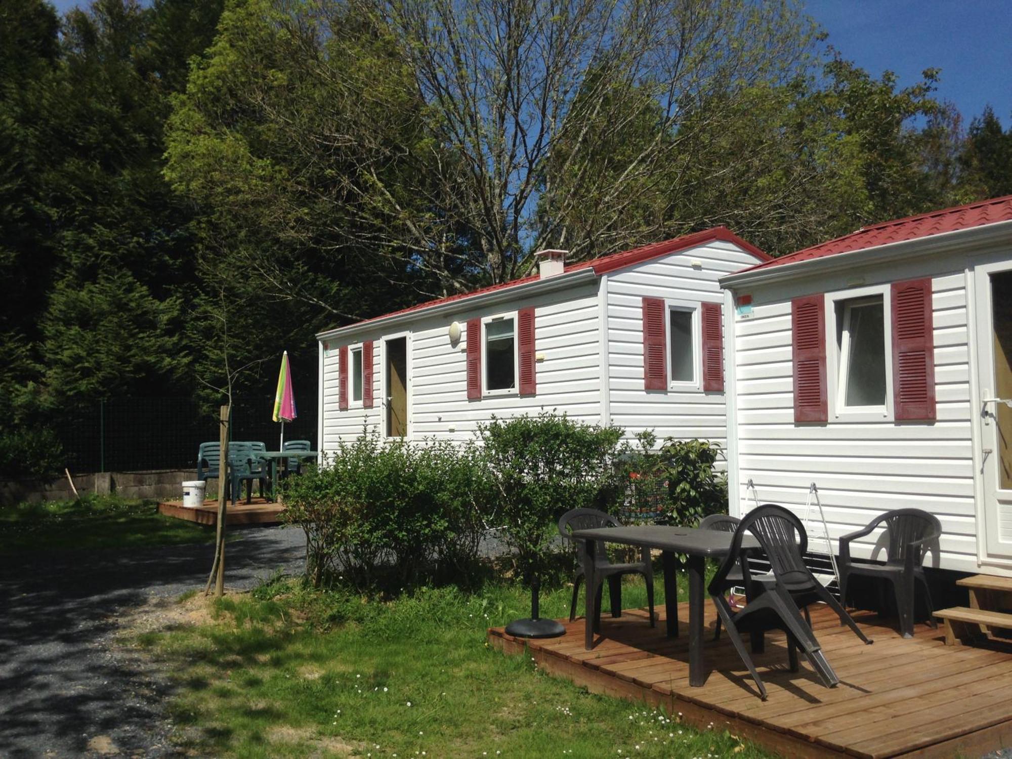 Camping Le Ruisseau Saint-André-de-Seignaux 외부 사진