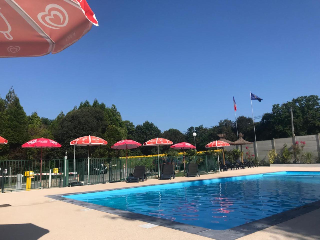 Camping Le Ruisseau Saint-André-de-Seignaux 외부 사진