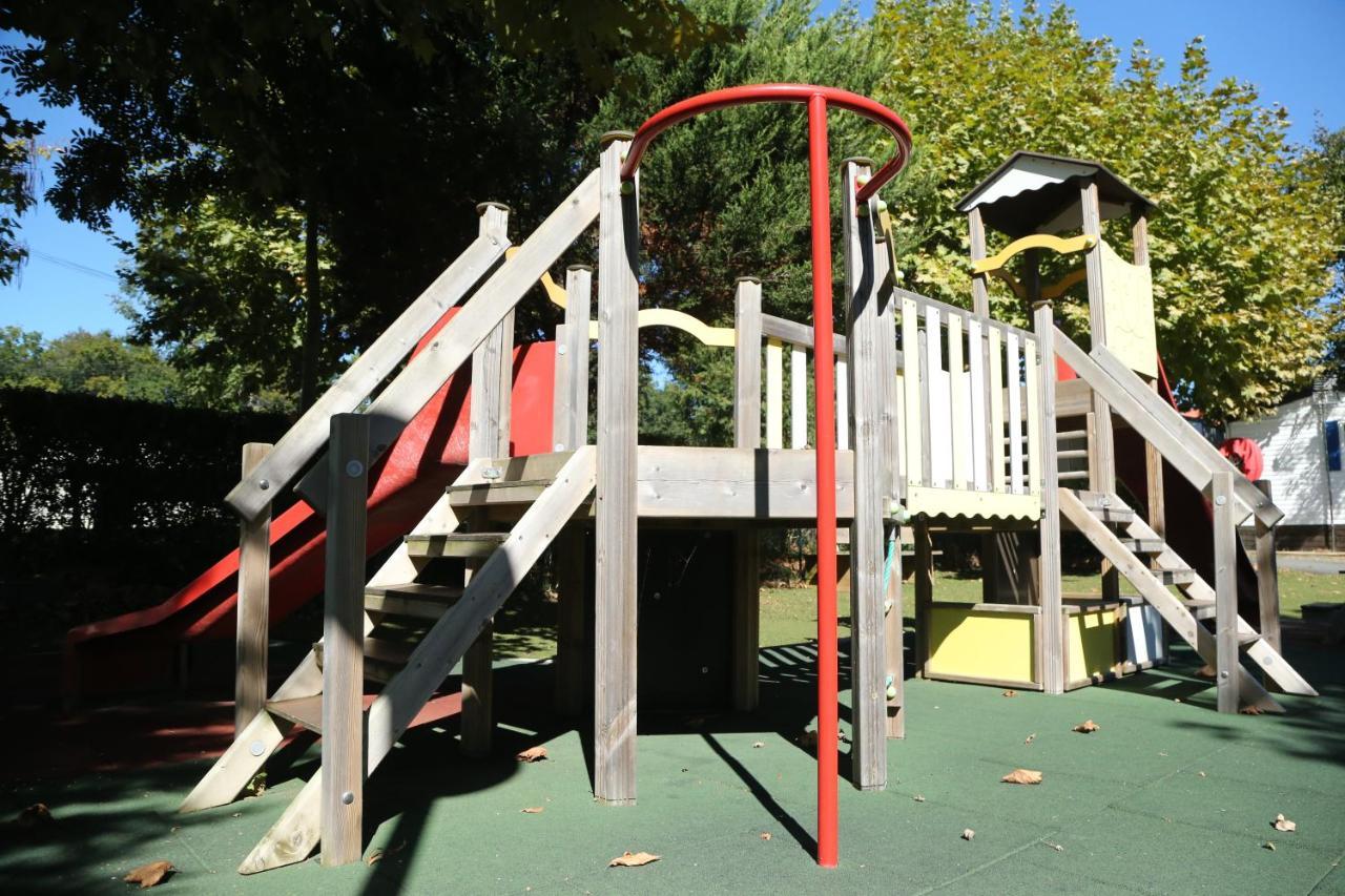 Camping Le Ruisseau Saint-André-de-Seignaux 외부 사진